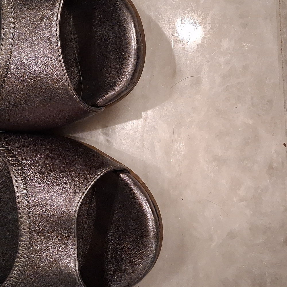 Cole Haan Women's Silver Metalic Air Tali Wedges 9.5B - Picture 5 of 6